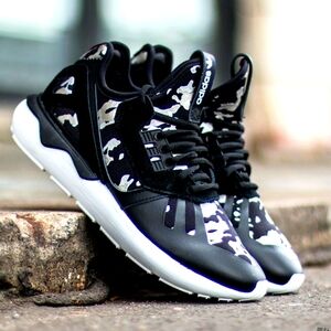 adidas Tubular Runner Womens Shoes- Size 7